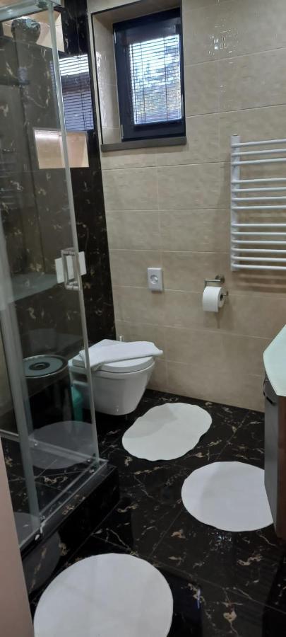 Apartman Navrchu Brezno Exterior photo