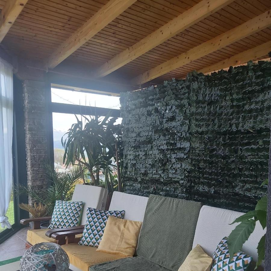 Apartman Navrchu Brezno Exterior photo