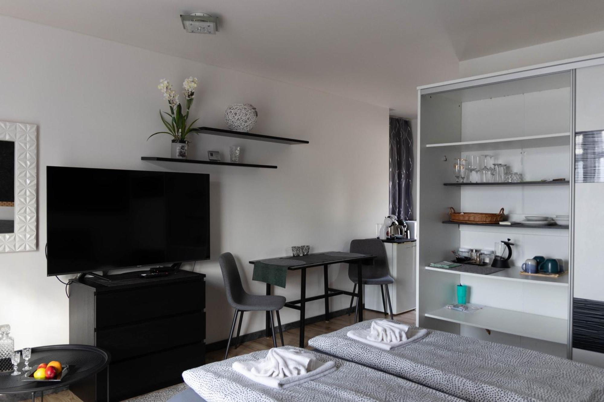 Apartman Navrchu Brezno Exterior photo