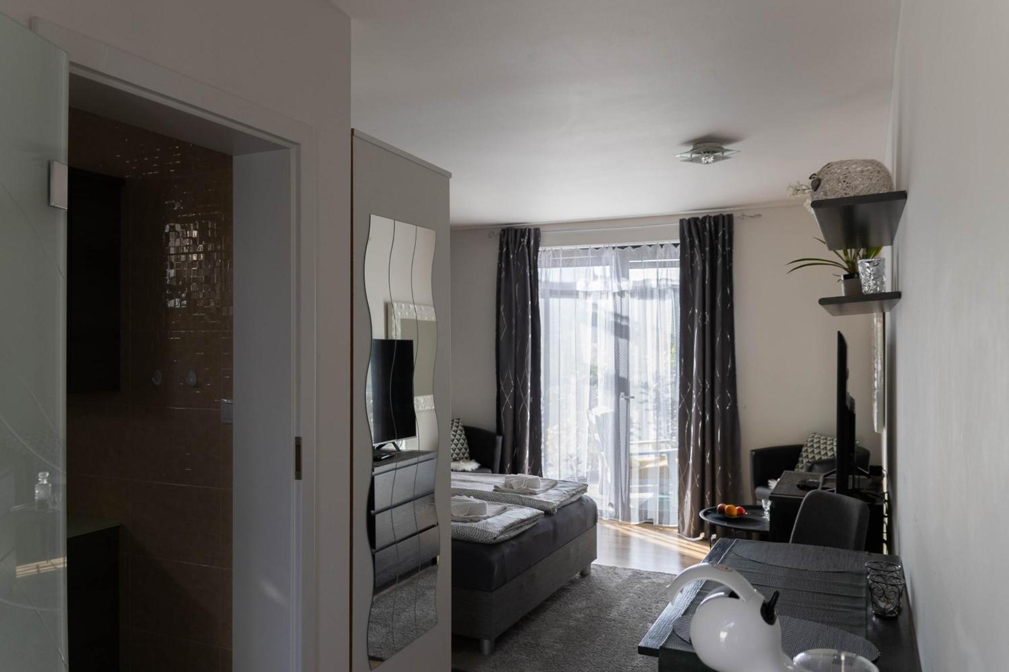 Apartman Navrchu Brezno Exterior photo