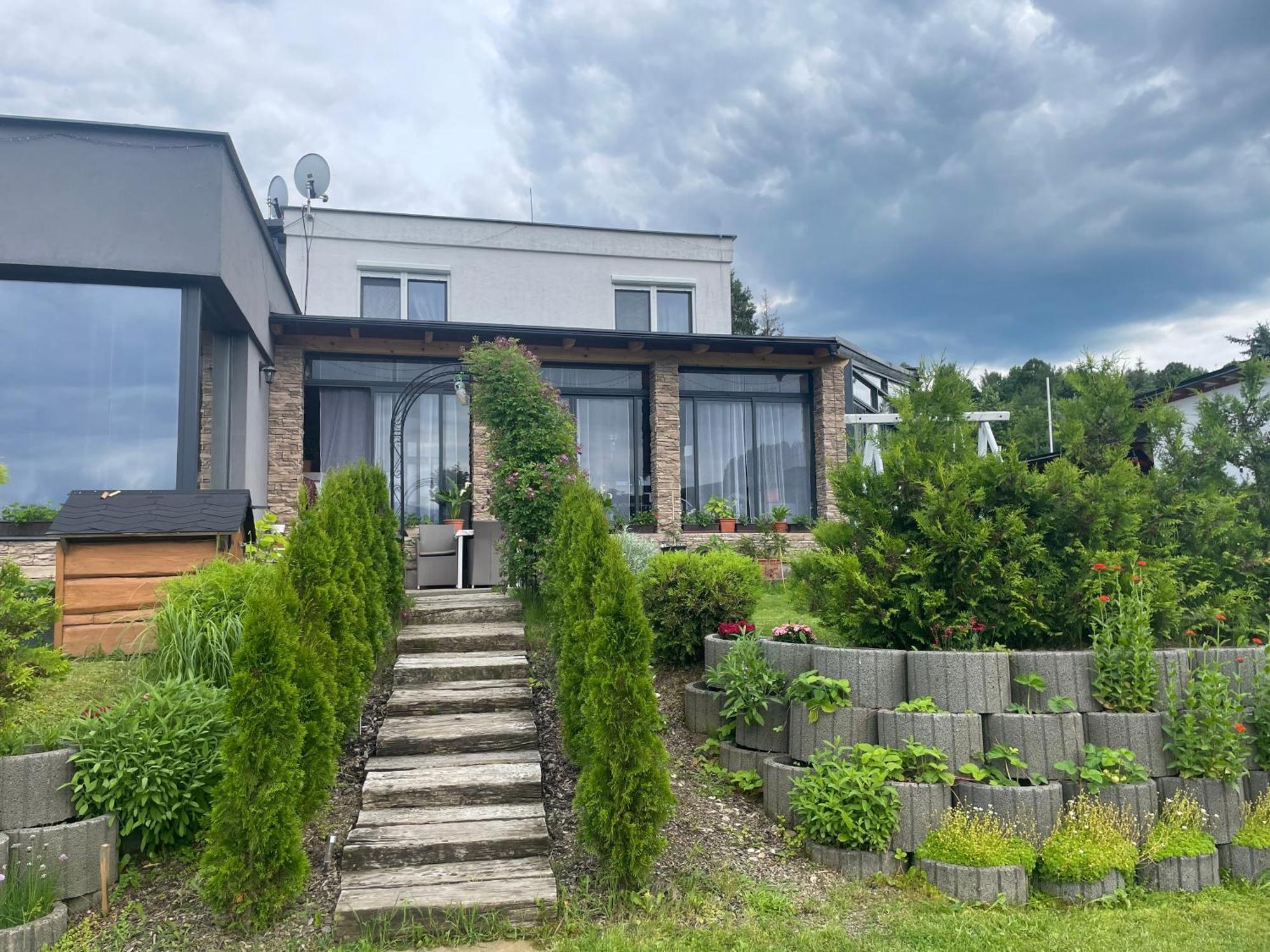 Apartman Navrchu Brezno Exterior photo